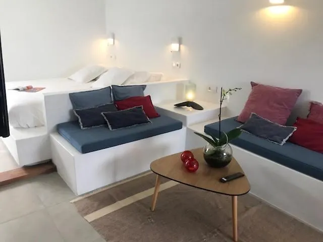 Acogedor Estudio Suite En Urbanizacion Tranquila
